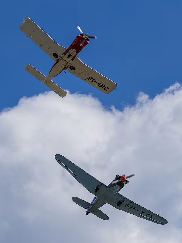 PZL M26 Iskierka / Jakowlew Jak-18