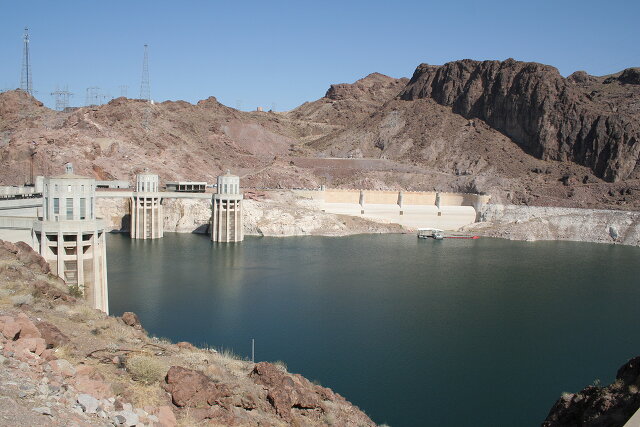 Hoovera dam and Mead lake